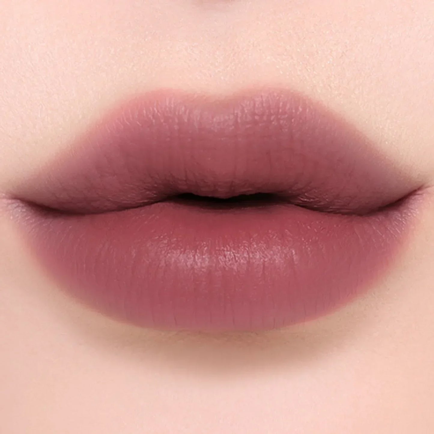 Two-in-One Velvet & Gloss Lip Tint — Matte & Shine in One Swipe
